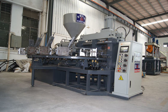 Safe Design Plastic Shoes Making Machine With Servo Motor System