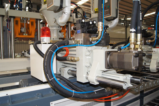 Static Type Double Stations TPR Sole Making Machines Two Injector 70-100 Pairs Per Hour