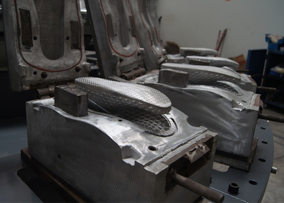 Rotary Plastic Footwear Making Machine For Slipper Making